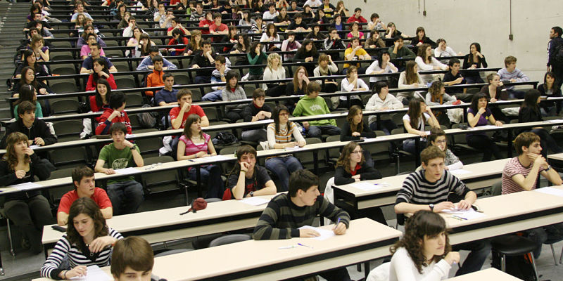 ley general de la educación en estudiantes universitarios